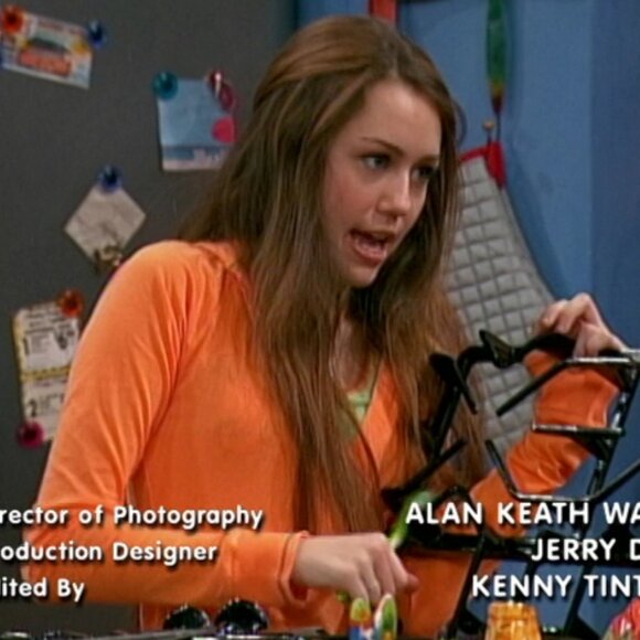 Rare GAP Orange Hoodie ASO Miley Stewart - Picture 8 of 8